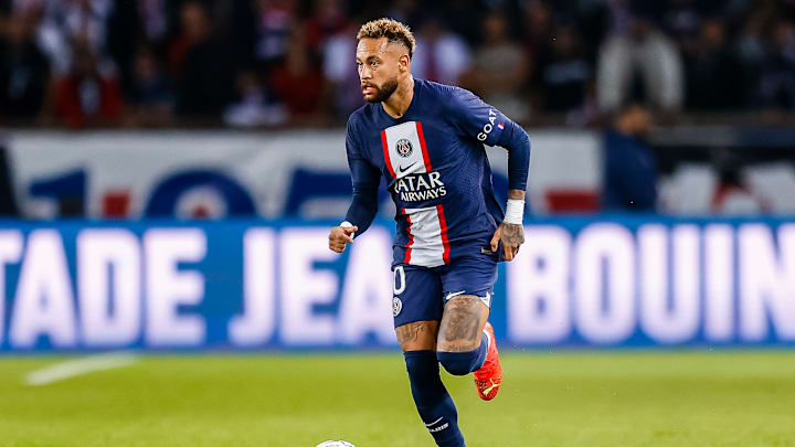 Neymar réalise une belle saison avec le PSG.