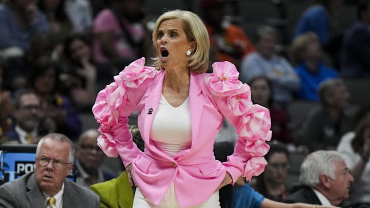 LSU and Kim Mulkey will take on South Carolina basketball on Thursday night in Baton Rogue