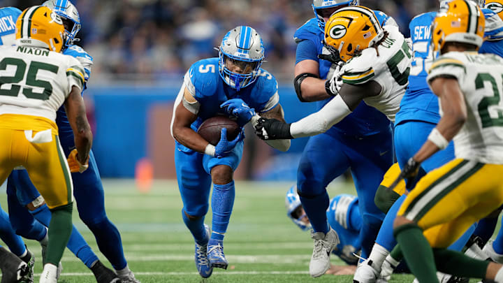 Green Bay Packers v Detroit Lions