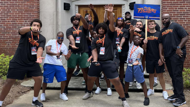 Florida Gators visitors at Grille in the Ville Florida Gators visitors at Grille in the Ville