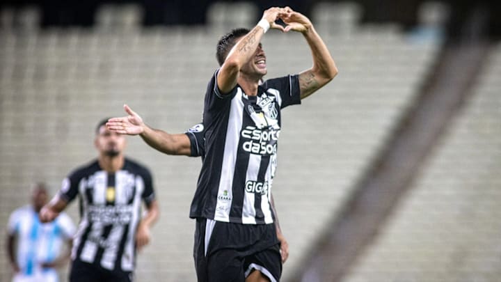 Lucas Mugni fez um dos gols no último jogo do Ceará