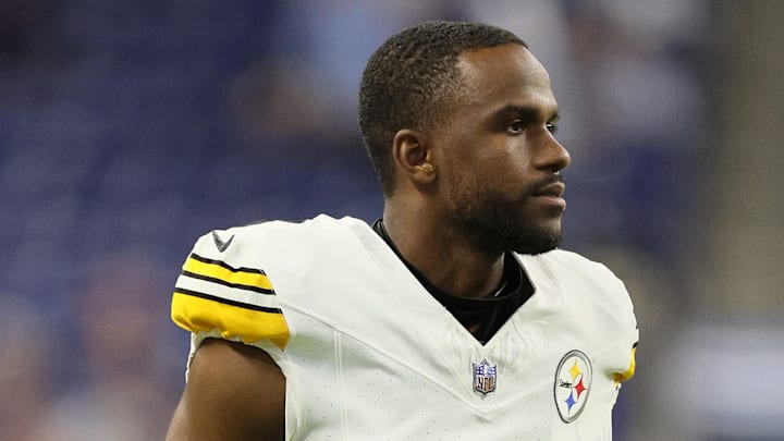 Pittsburgh Steelers v Indianapolis Colts