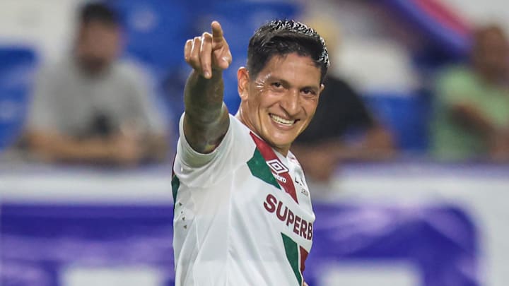 Cano viveu uma noite goleadora no Mangueirão