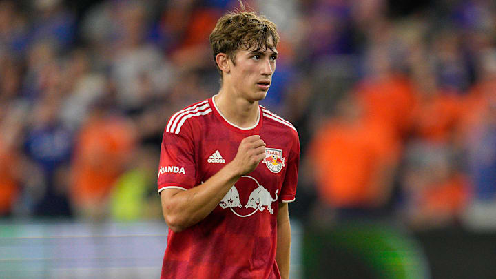 Edelman commits his future to RBNY