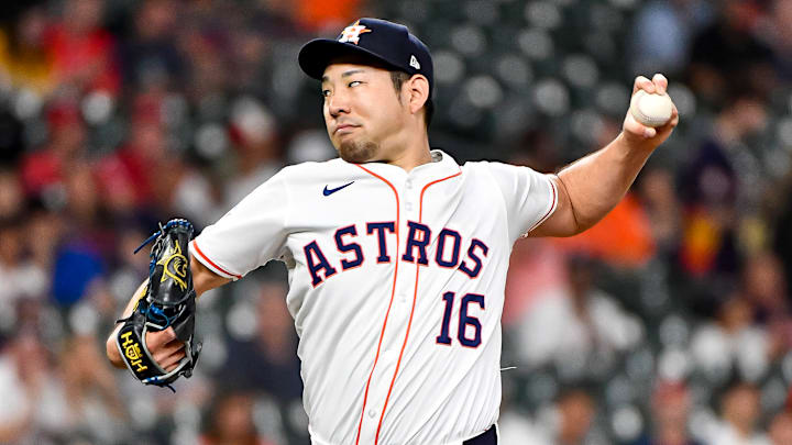 Los Angeles Angels v Houston Astros