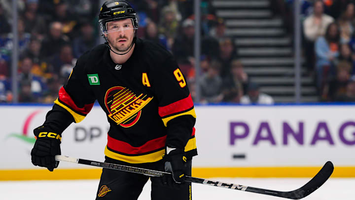 Edmonton Oilers v Vancouver Canucks