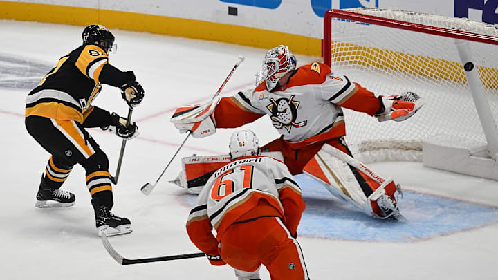 Anaheim Ducks v Pittsburgh Penguins