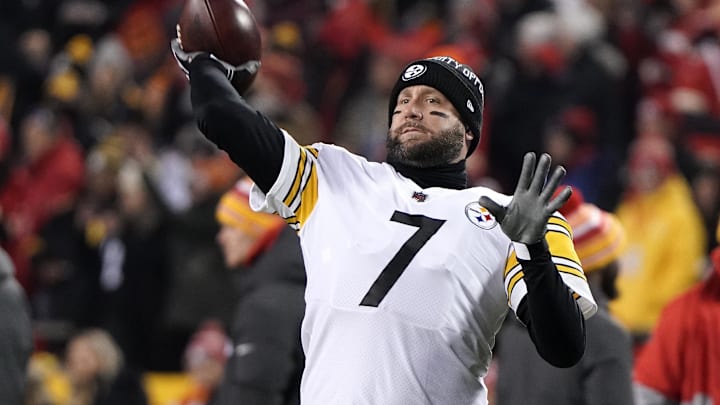 Jan 16, 2022; Kansas City, Missouri, USA; Pittsburgh Steelers quarterback Ben Roethlisberger (7) warms up before the game against the Kansas City Chiefs in an AFC Wild Card playoff football game at GEHA Field at Arrowhead Stadium. Mandatory Credit: Denny Medley-Imagn Images