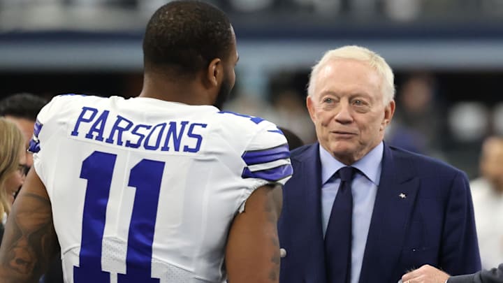Dallas Cowboys outside linebacker Micah Parsons meets with owner Jerry Jones before the NFC Wild Card game. Dallas Cowboys outside linebacker Micah Parsons meets with owner Jerry Jones before the NFC Wild Card game.