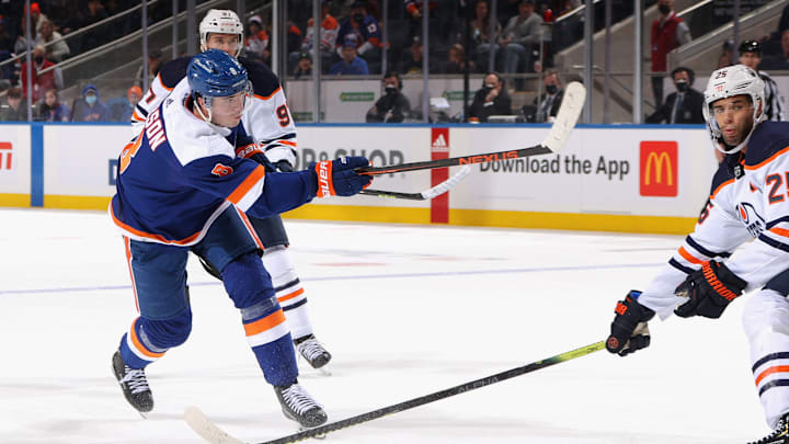 Edmonton Oilers v New York Islanders