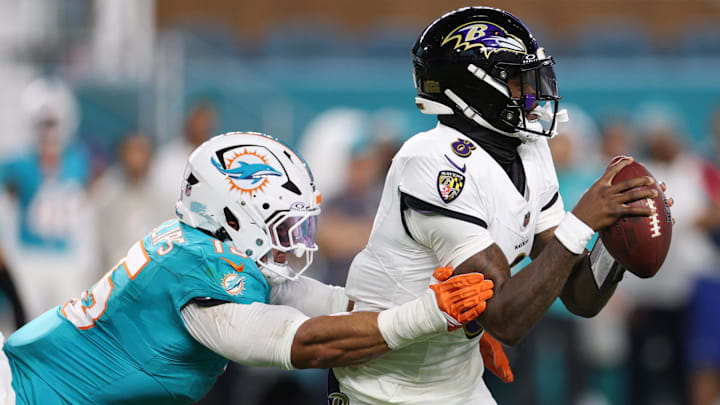 Dolphins edge rusher Jaelan Phillips was traded to the Eagles on Monday morning.