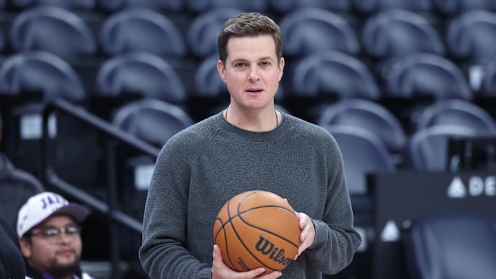 Dec 15, 2025; Salt Lake City, Utah, USA; Utah Jazz head coach Will Hardy watches the team warm up before the game against the Dallas Mavericks at Delta Center. Mandatory Credit: Rob Gray-Imagn Images Dec 15, 2025; Salt Lake City, Utah, USA; Utah Jazz head coach Will Hardy watches the team warm up before the game against the Dallas Mavericks at Delta Center. Mandatory Credit: Rob Gray-Imagn Images