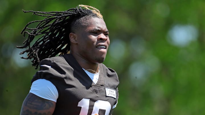 Cleveland Browns running back Quinshon Judkins (10) runs off the field during day two of NFL rookie minicamp at the Cleveland Browns training facility on Saturday, May 10, 2025, in Berea, Ohio. Cleveland Browns running back Quinshon Judkins (10) runs off the field during day two of NFL rookie minicamp at the Cleveland Browns training facility on Saturday, May 10, 2025, in Berea, Ohio.
