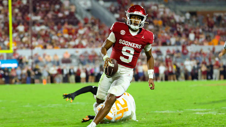Oklahoma Sooners quarterback Michael Hawkins Jr. 