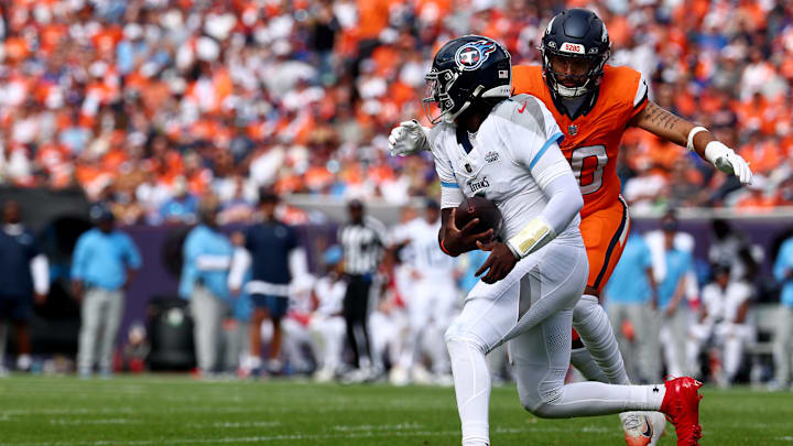 Tennessee Titans v Denver Broncos