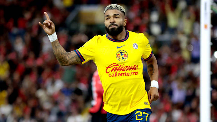 El Peñarol buscaría una vez más el fichaje del delantero uruguayo Rodrigo Aguirre, quien tiene contrato con el América hasta el verano del 2027. El Peñarol buscaría una vez más el fichaje del delantero uruguayo Rodrigo Aguirre, quien tiene contrato con el América hasta el verano del 2027.