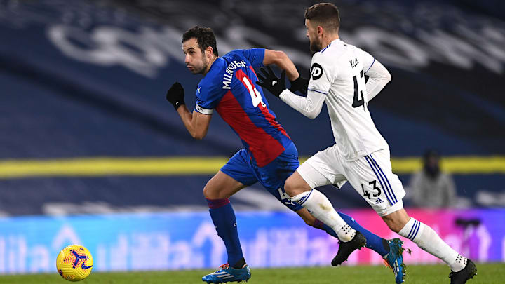 Leeds e Crystal Palace medem forças pela 14ª rodada da Premier League