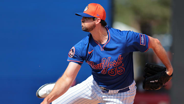 Feb 12, 2025; Port St. Lucie, FL, USA; New York Mets pitcher Clay Holmes (35) pitches during a Spring Training workout at Clover Park. Mandatory Credit: Sam Navarro-Imagn Images