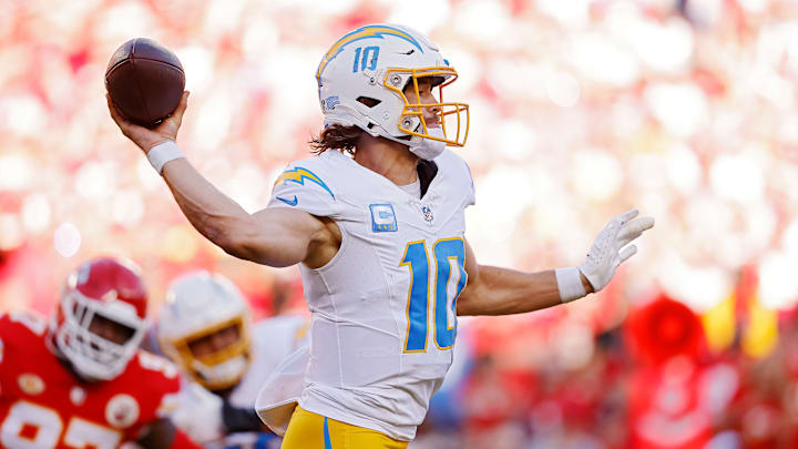 Los Angeles Chargers v Kansas City Chiefs