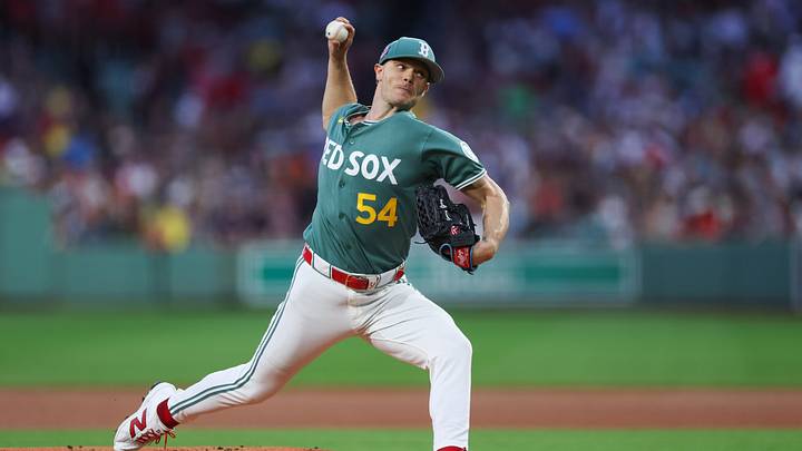 Aug 21, 2026; Boston, Massachusetts, USA; Boston Red Sox starting pitcher Sonny Gray (54) delivers a pitch during the first inning against the San Francisco Giants at Fenway Park. Mandatory Credit: Paul Rutherford-Imagn Images Aug 21, 2026; Boston, Massachusetts, USA; Boston Red Sox starting pitcher Sonny Gray (54) delivers a pitch during the first inning against the San Francisco Giants at Fenway Park. Mandatory Credit: Paul Rutherford-Imagn Images