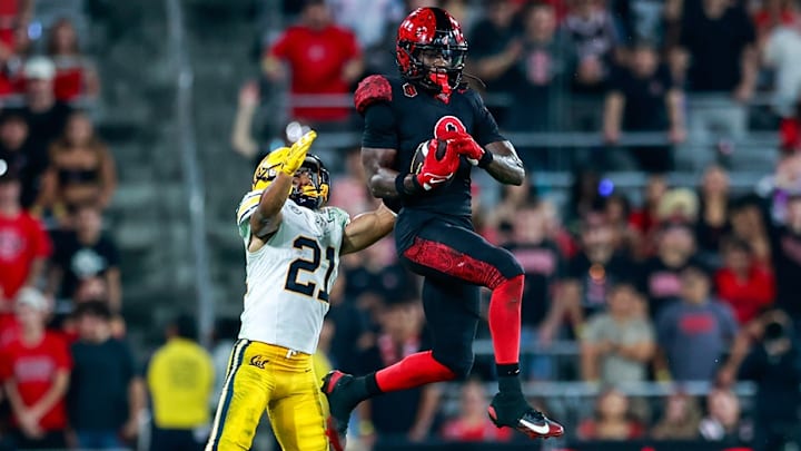 Dalesean Staley enters the transfer portal with one year of eligibility remaining. 