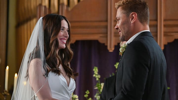 CHICAGO P.D. -- "Vows" Episode 12022 -- Pictured: (l-r) Marina Squerciati as Officer Kim Burgess, Patrick John Flueger as Officer Adam Ruzek  (Photo by: Lori Allen/NBC)