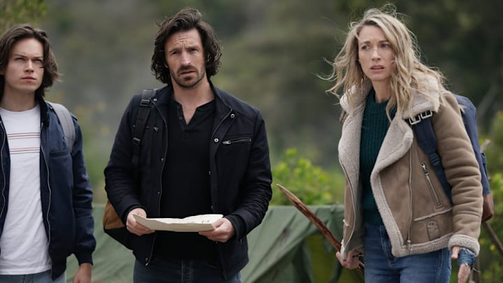 LA BREA -- "The Journey Part 1" Episode 213 -- Pictured: (l-r) Jack Martin as Josh, Eoin Macken as Gavin, Natalie Zea as Eve 