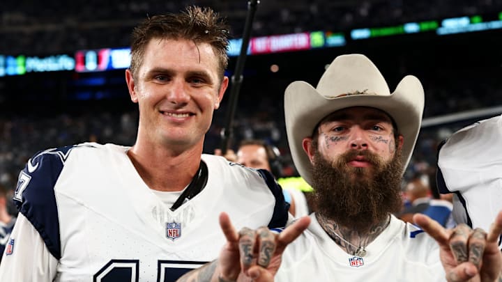 Post Malone will perform the halftime show for the Dallas Cowboys vs. the Kansas City Chiefs on Thanksgiving Post Malone will perform the halftime show for the Dallas Cowboys vs. the Kansas City Chiefs on Thanksgiving