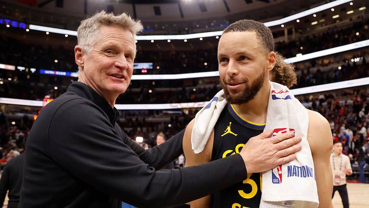 Steve Kerr y Stphen Curry. 