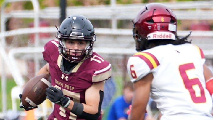 Landen Wiley (17) and the Iona Prep football squad face St. Anthony's in the NYCHSFL AAA semifinals this weekend.