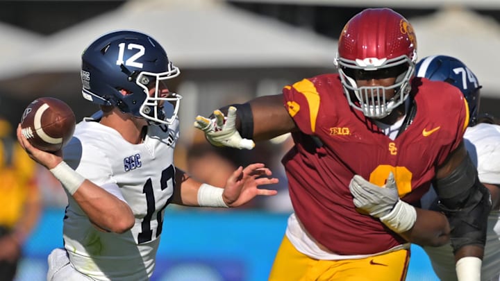 The Auburn Tigers are in contention for one of the nation's top defensive linemen in the portal.