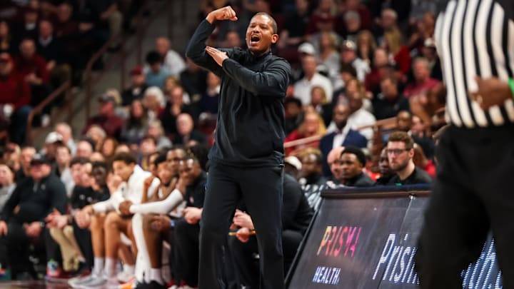 Feb 17, 2024; Columbia, South Carolina, USA; South Carolina Gamecocks head coach Lamont Paris gives a play signal to his team Feb 17, 2024; Columbia, South Carolina, USA; South Carolina Gamecocks head coach Lamont Paris gives a play signal to his team