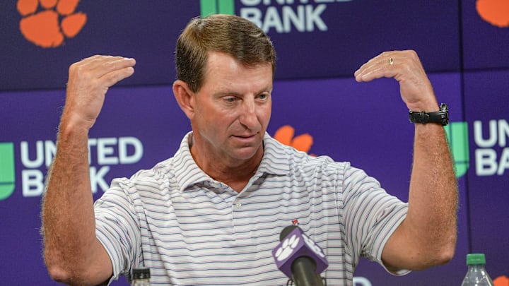 Clemson Tigers head coach Dabo Swinney is waving for all of his top recruiting targets to join the bandwagon. 