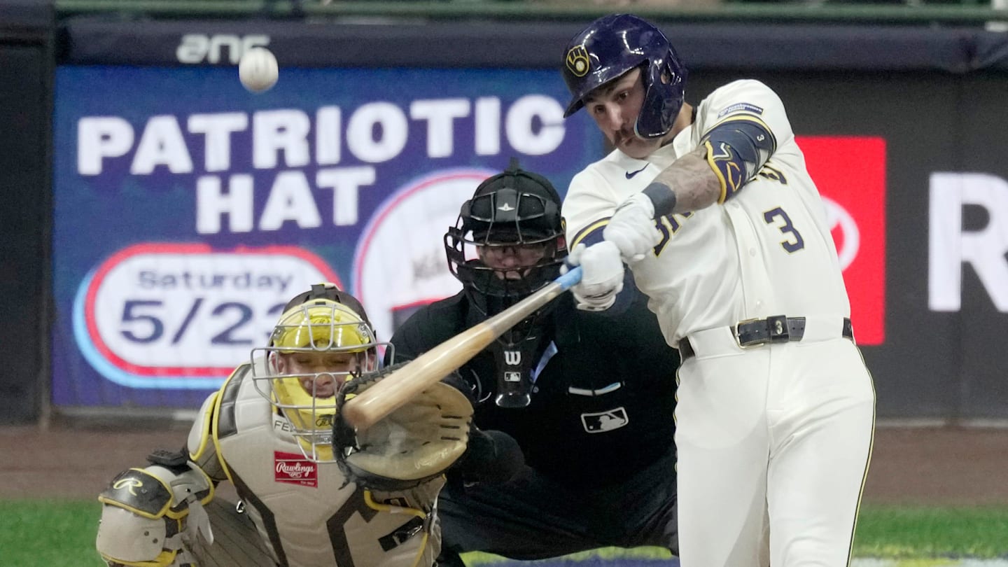 Brewers' Joey Ortiz Breaks Out With His Best Game of 2026