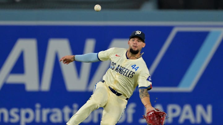 Aug 30, 2025; Los Angeles, California, USA;  Los Angeles Dodgers center fielder Andy Pages (44) makes a catch off a ball hit by Arizona Diamondbacks center fielder Jake McCarthy (31) in the ninth inning at Dodger Stadium. Mandatory Credit: Jayne Kamin-Oncea-Imagn Images