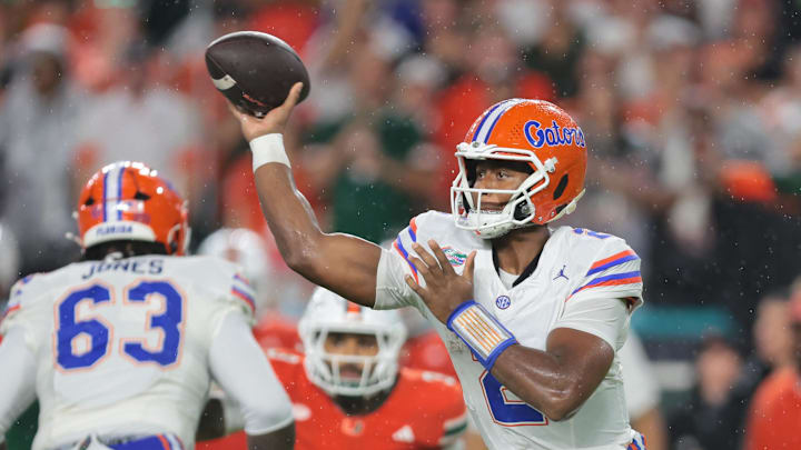 Florida Gators quarterback DJ Lagway has quickly fallen from Heisman hopeful to one of the Power 4's worst quarterbacks in 2025. Florida Gators quarterback DJ Lagway has quickly fallen from Heisman hopeful to one of the Power 4's worst quarterbacks in 2025.