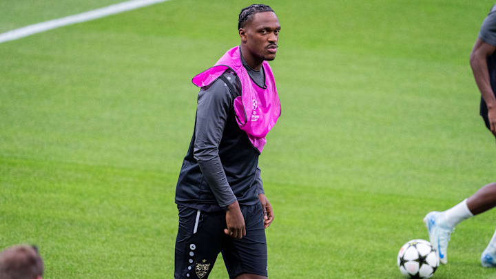 VfB Stuttgart baut wieder auf Dan-Axel Zagadou