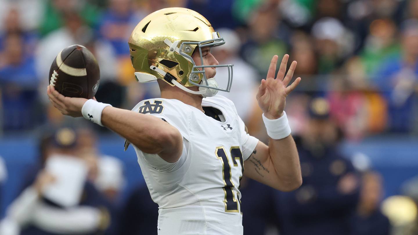 Three Early Thoughts on Wisconsin's Huge Week 1 Showdown With Notre Dame