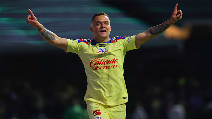 El uruguayo Jonathan Rodríguez ya fue campeón con América.