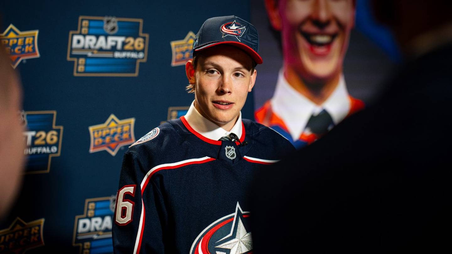 What are the Columbus Blue Jackets Getting in BC Men’s Hockey Forward Oscar Hemming?