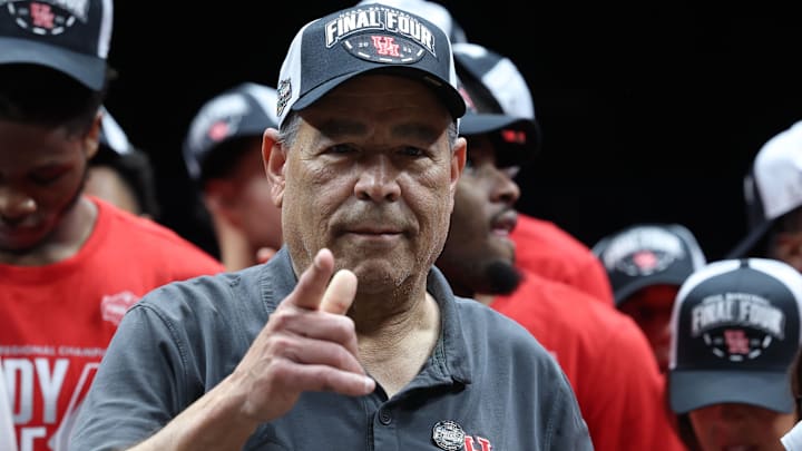 Houston basketball Coach Kelvin Sampson