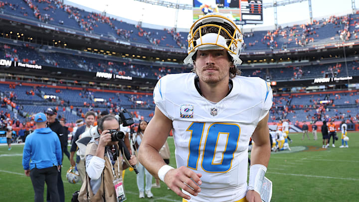 Los Angeles Chargers v Denver Broncos