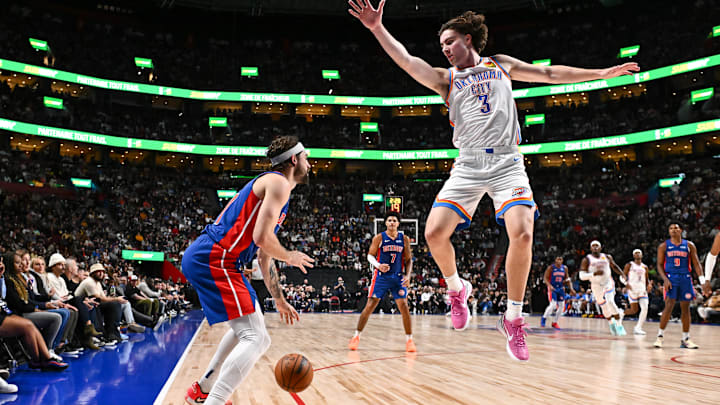 Detroit Pistons v Oklahoma City Thunder