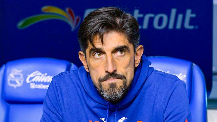 Veljko Paunovic no quisiera el regreso de Javier Hernández a Chivas Veljko Paunovic no quisiera el regreso de Javier Hernández a Chivas