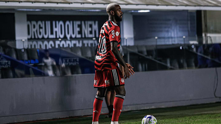 Gerson deu três assistências na vitória rubro-negra por 3 a 2