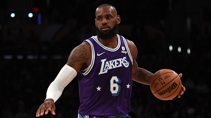 James es uno de los líderes en anotación de la NBA