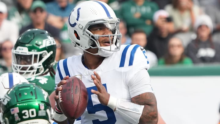 Nov 17, 2024; East Rutherford, New Jersey, USA; Indianapolis Colts quarterback Anthony Richardson (5) looks to pass against the New York Jets during the first quarter at MetLife Stadium. Mandatory Credit: Robert Deutsch-Imagn Images Nov 17, 2024; East Rutherford, New Jersey, USA; Indianapolis Colts quarterback Anthony Richardson (5) looks to pass against the New York Jets during the first quarter at MetLife Stadium. Mandatory Credit: Robert Deutsch-Imagn Images