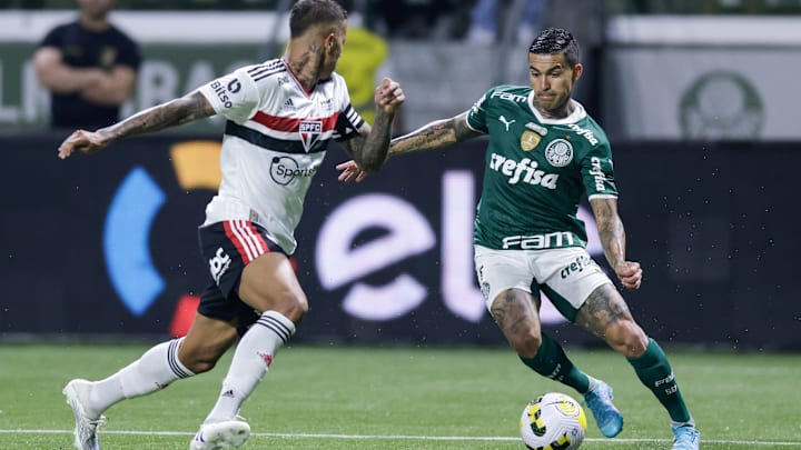 Equipes se enfrentaram seis vezes no ano, com o Palmeiras levando a melhor no confronto direto Equipes se enfrentaram seis vezes no ano, com o Palmeiras levando a melhor no confronto direto