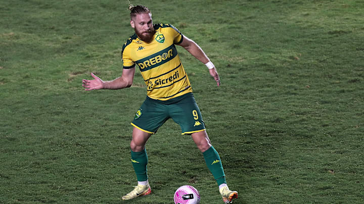 Isidro Pitta pode trocar Cuiabá pelo Vasco em 2025