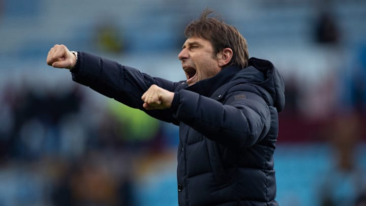 Antonio Conte pourrait aligner un onze de départ de grande qualité, en prenant les rênes du PSG.